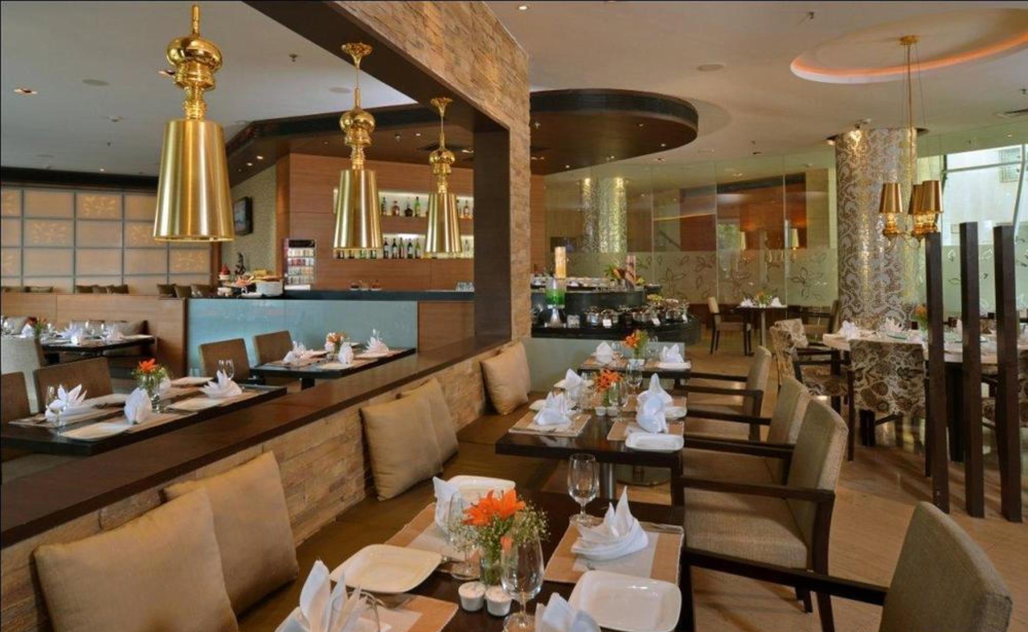 Majestic Court Sarovar Portico Navi Mumbai Dış mekan fotoğraf