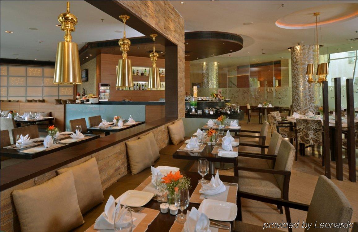 Majestic Court Sarovar Portico Navi Mumbai Dış mekan fotoğraf