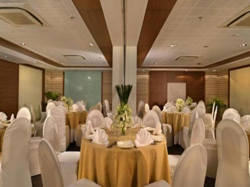 Majestic Court Sarovar Portico Navi Mumbai Dış mekan fotoğraf