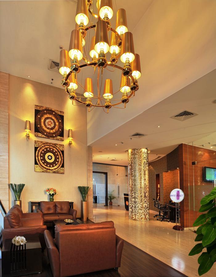 Majestic Court Sarovar Portico Navi Mumbai Dış mekan fotoğraf