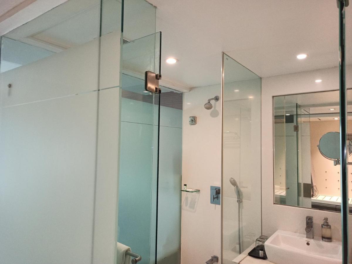 Majestic Court Sarovar Portico Navi Mumbai Dış mekan fotoğraf